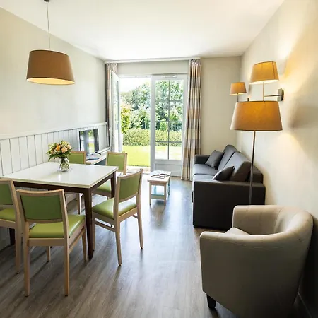 Tranquil With Pool Access * Bagnoles de l'Orne Normandie